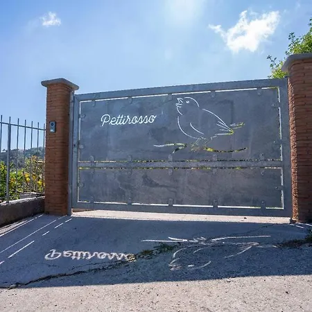 Holiday home Villetta Pettirosso